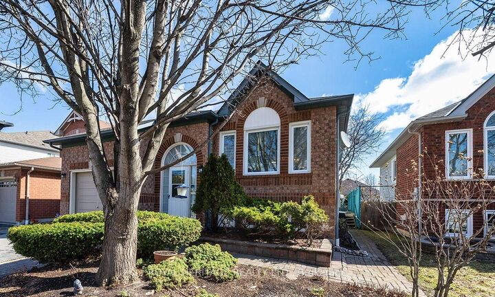 Property Photo: 31 Thames Drive N ON L1R 2M2