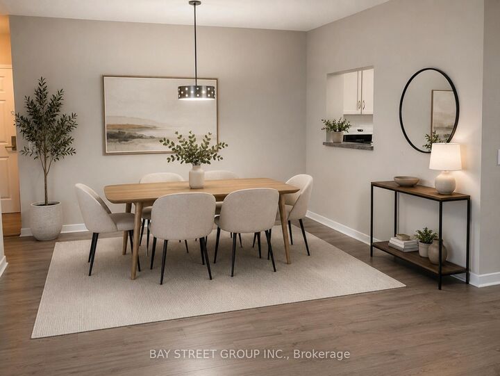 Property Photo: 284 Bloor Street W 902 ON M5S 3B8