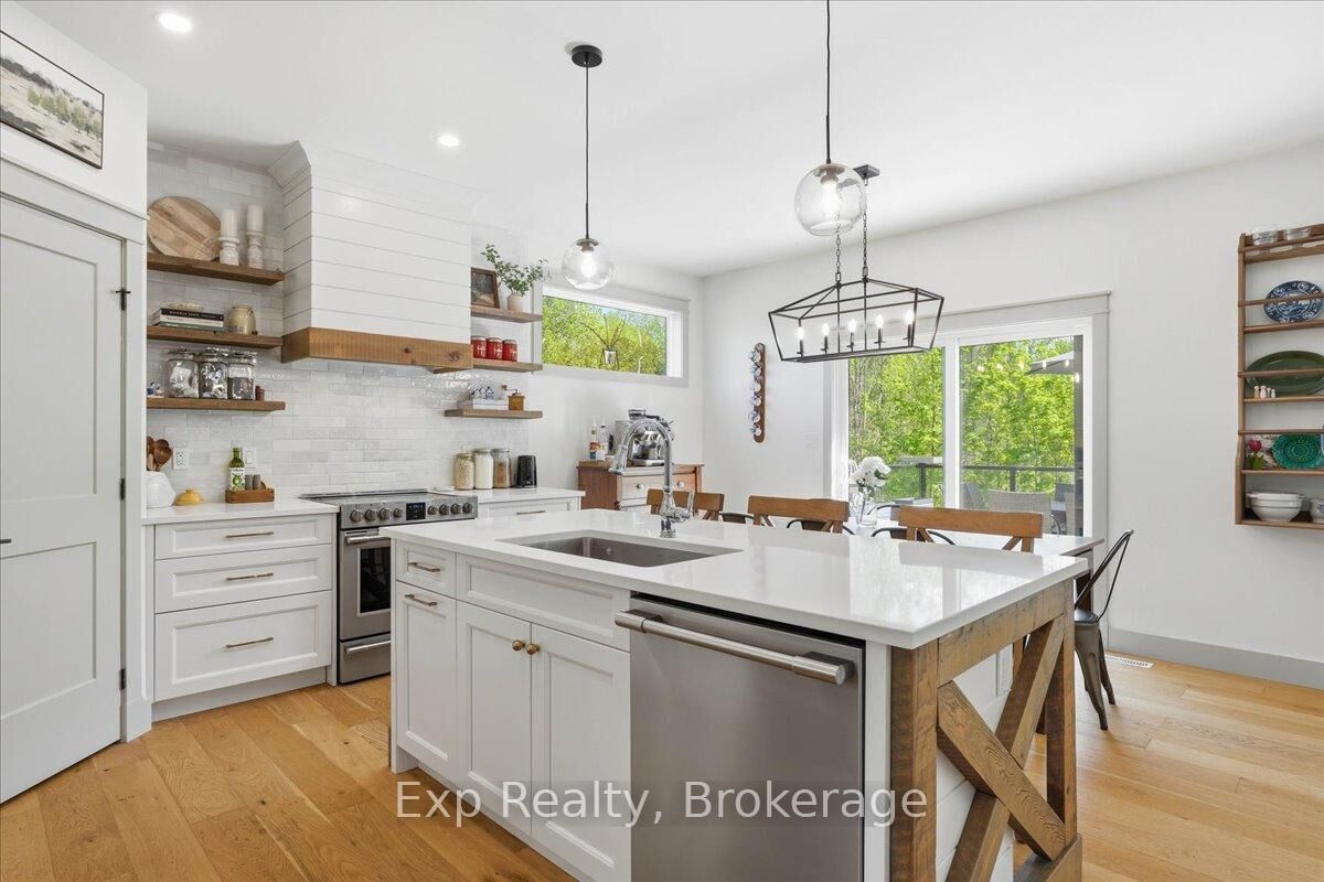 Property Photo: 1296 Clearview Road ON K0K 3E0