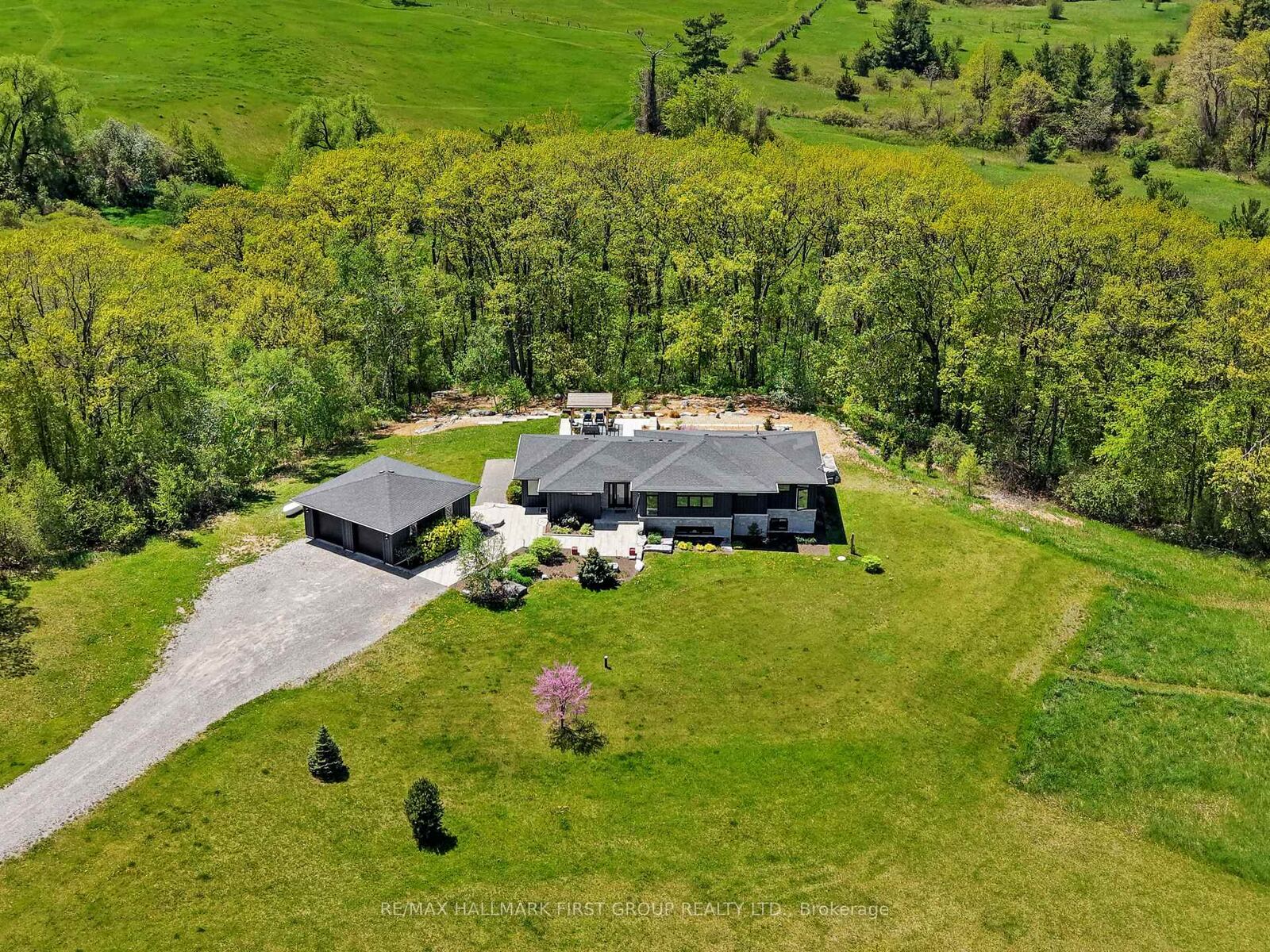 Property Photo: 5206 Sully Road ON K0K 2E0