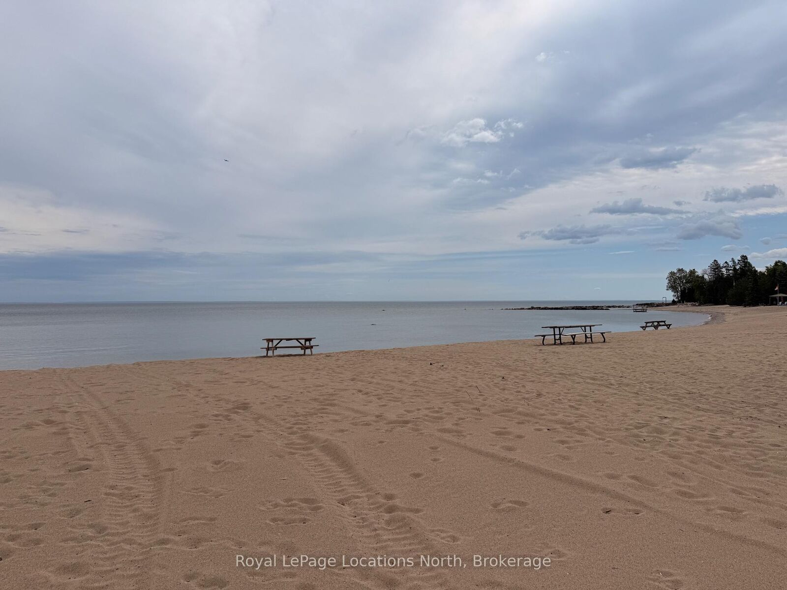 Property Photo: 105 Woodland Park Road ON N0H 1J0