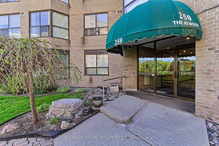 Property Photo: 250 Davis Drive 603 ON L3Y 7T7