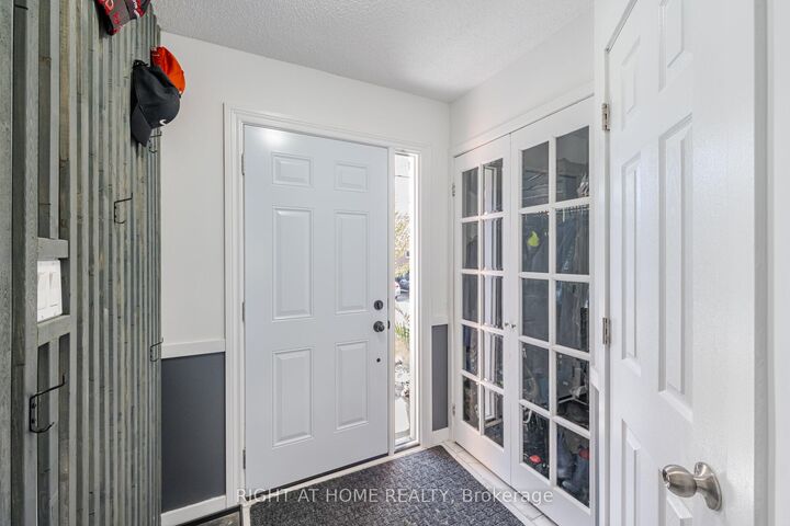 Property Photo: 100 Century Drive 16 ON L9W 4L2