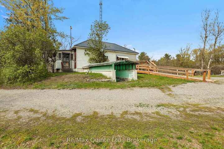 Property Photo: 13 Douglas Road ON K0K 2K0