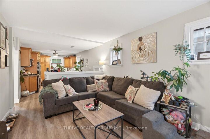Property Photo: 494 Highbury Avenue N ON N5W 4K4