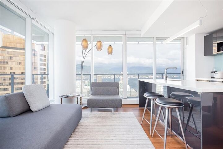 Property Photo:  777 Richards Street 470X  BC V6B 0M6 