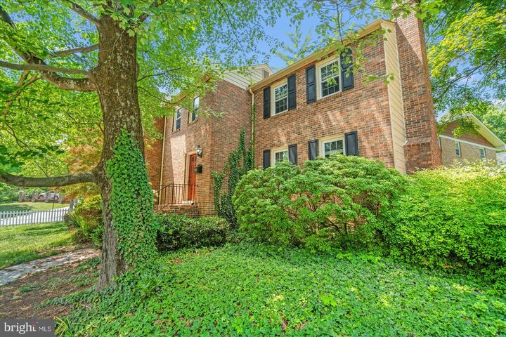 Property Photo:  2232 Military Road  VA 22207 