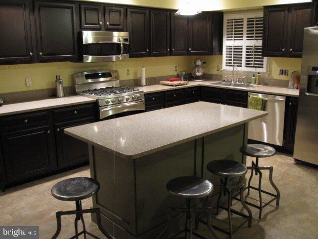 Property Photo: 503 Mount Vernon Avenue VA 22301