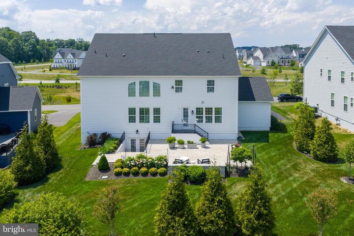 Property Photo:  23750 Great Bend Lane  VA 20105 