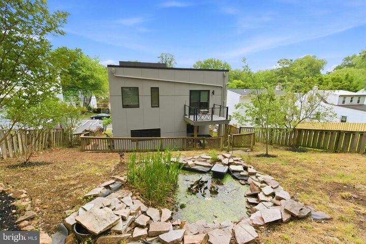 Property Photo:  1408 N Powhatan Street N  VA 22205 
