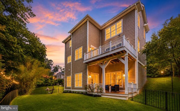 Property Photo:  4249 25th Street N  VA 22207 