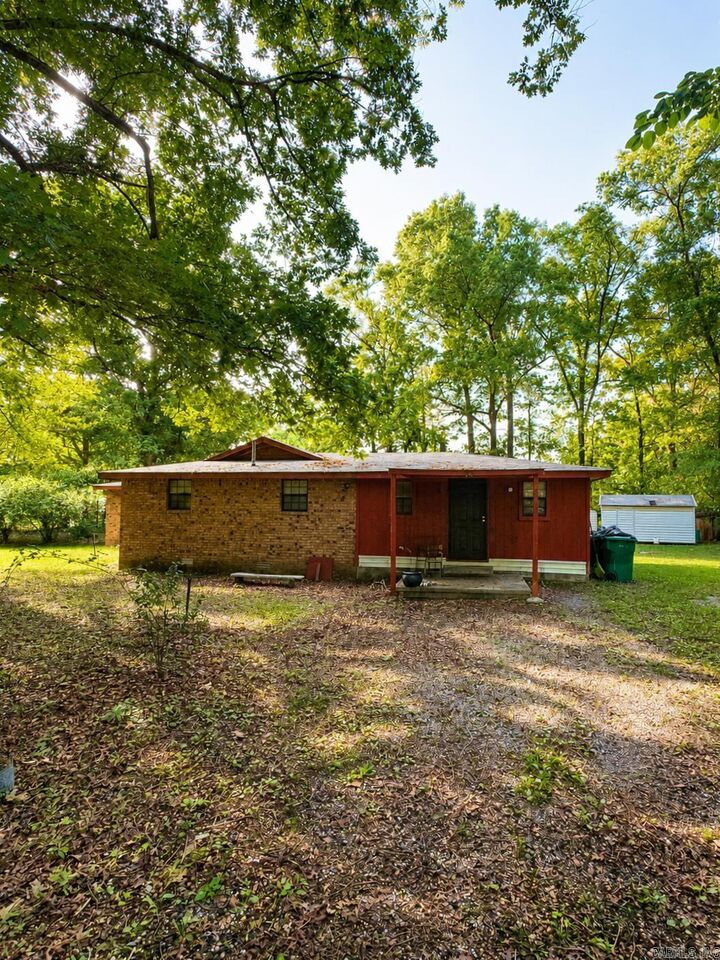Property Photo: 11806 Veronica Road AR 72118