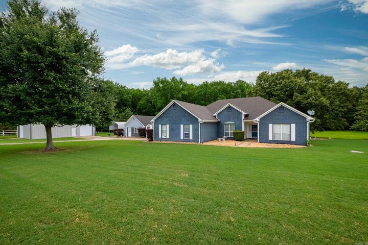 Property Photo:  17 McKenzie Trail  AR 72032 