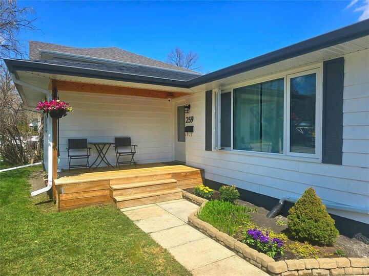 Property Photo:  259 Cathcart Street  MB R3R 0S1 