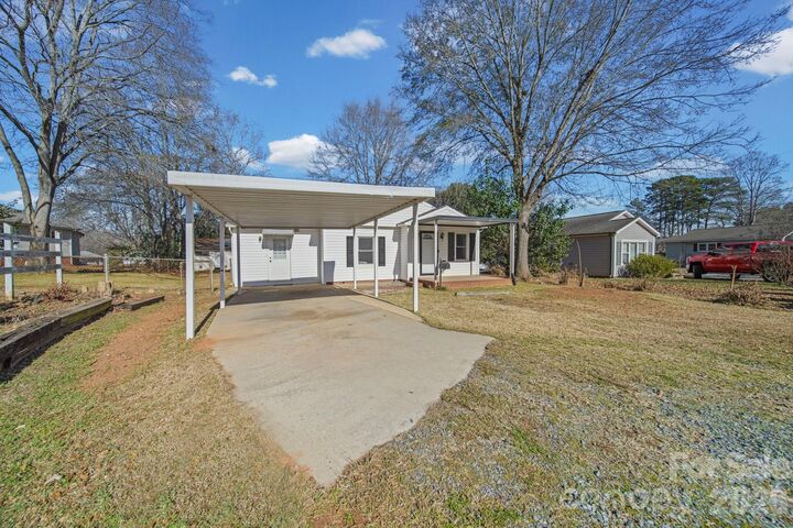 Property Photo:  211 9th Street  NC 28012 