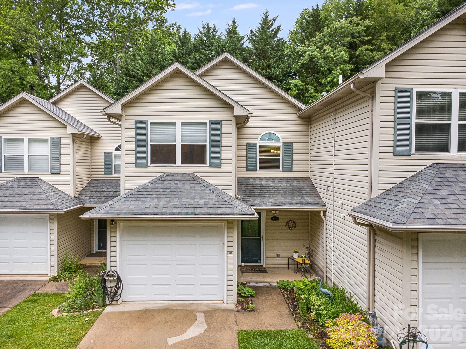 Property Photo: 108 South Park Lane 108 NC 28711