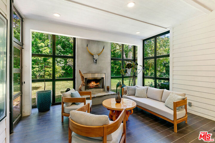 Property Photo: 6314 Sycamore Meadows Dr CA 90265
