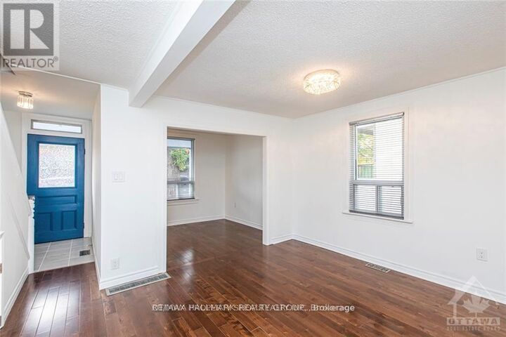 Property Photo:  219 Deschamps Avenue  ON K1L 5Z2 