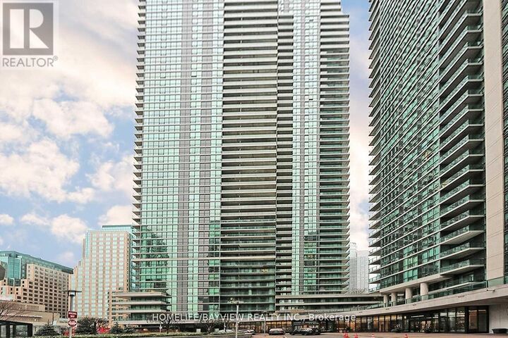 Property Photo:  33 Bay Street 1905  ON M5J 2Z3 