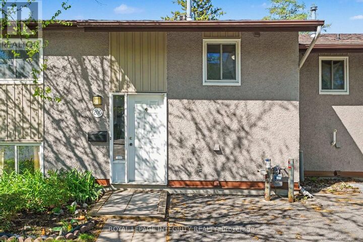 Property Photo: 200 Woodfield Drive 106 ON K2G 3W8