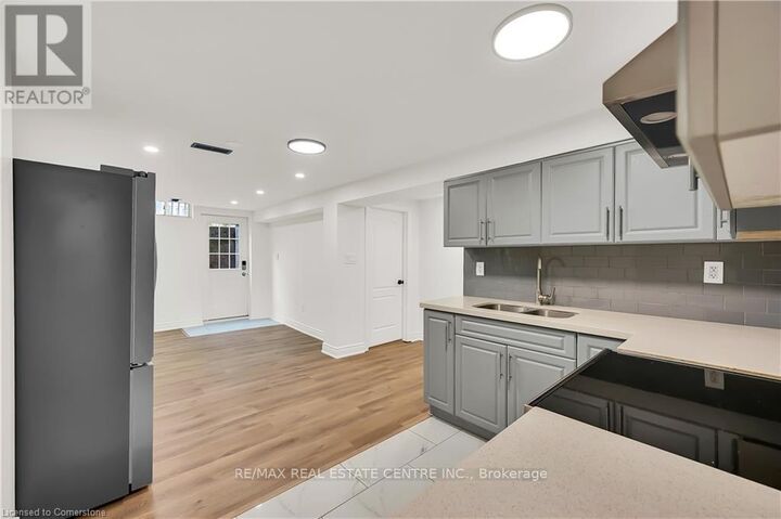 Property Photo:  3608 Cherrington Crescent  ON L5L 5C4 