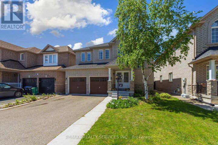 Property Photo:  29 Sir Jacobs Crescent  ON L7A 3V2 