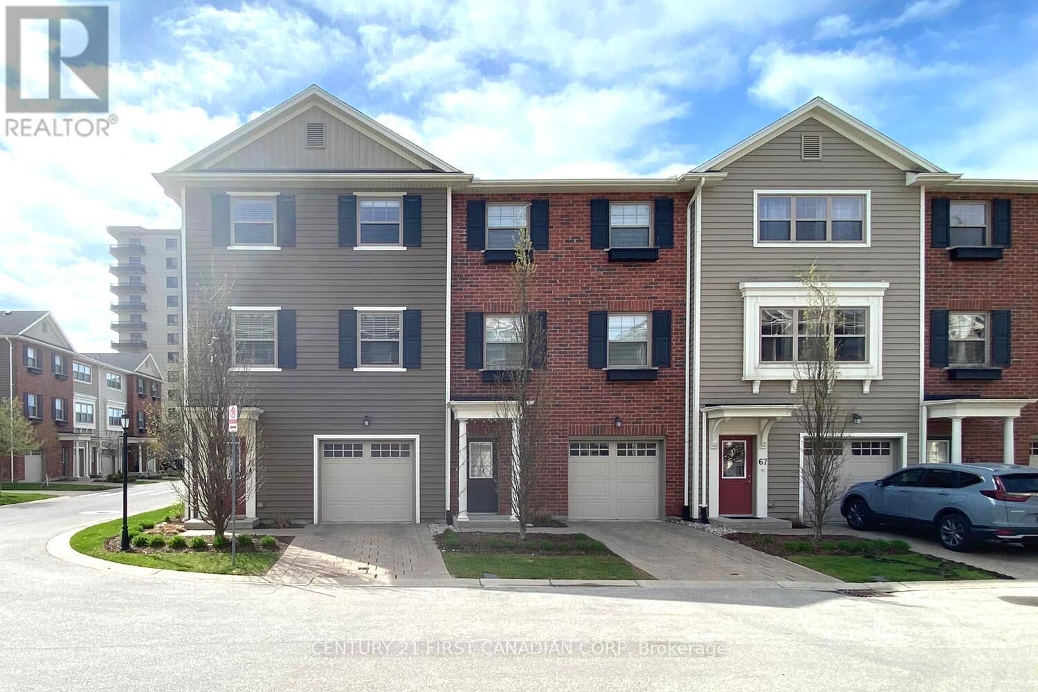 Property Photo: 1040 Coronation Drive 71 ON N6G 0R8