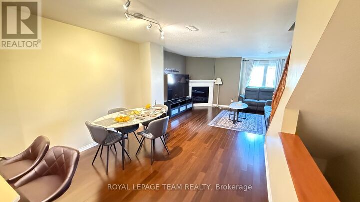 Property Photo:  390 Crownridge Drive North  ON K2M 3A4 