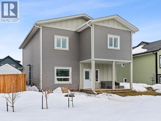 Property Photo:  33 Tanana Lane  YT Y1A 0S6 