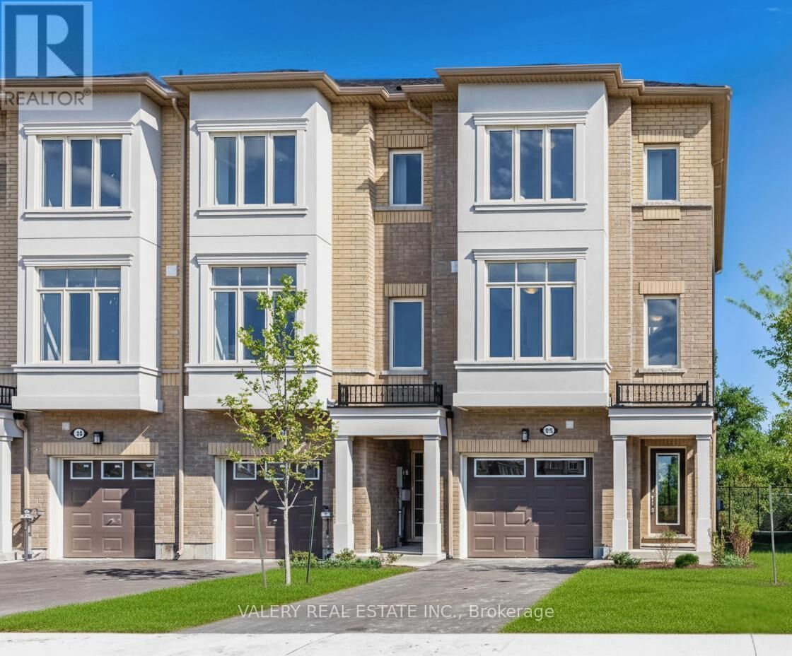 Property Photo:  133 Pidgeon Street  ON M1L 0J3 