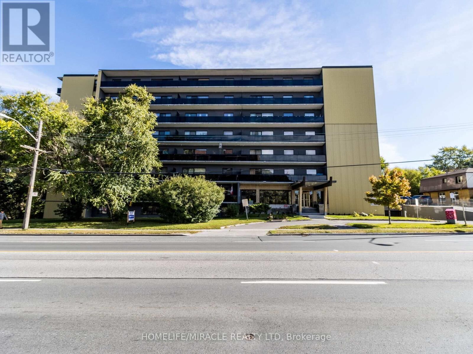 Property Photo:  1651 Victoria Park Avenue 204  ON M1R 1P9 