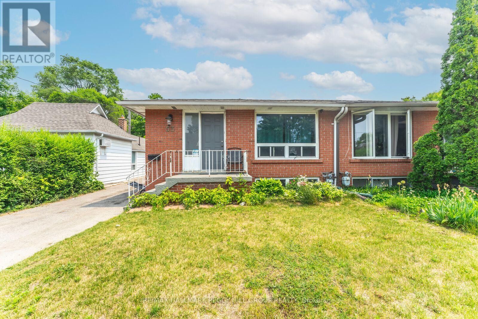 Property Photo: 53 Sanford Street Upper ON L4N 3C3