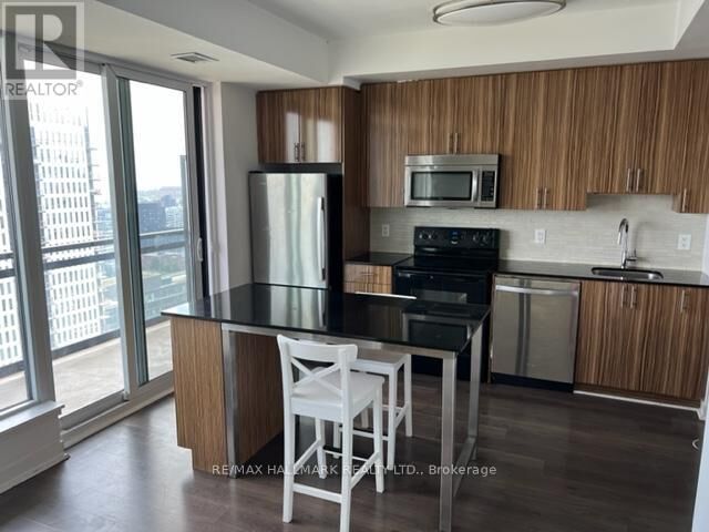 Property Photo:  225 Sackville Street 2501  ON M5A 0B9 