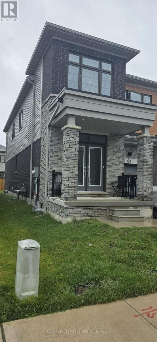 Property Photo:  16 Ellis Avenue  ON N3W 0G7 