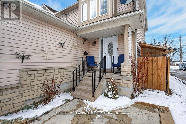 Property Photo:  56 Ivory Court  ON L1C 5C1 