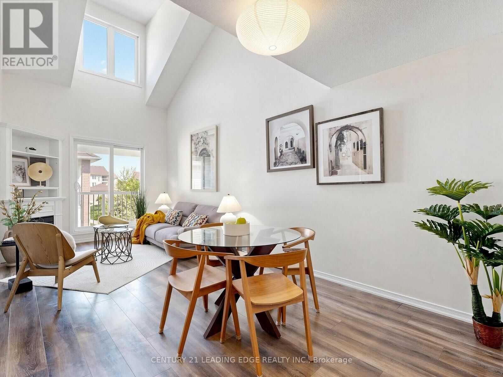 Property Photo:  45 Petra Way Unit 3  ON L1R 0A7 