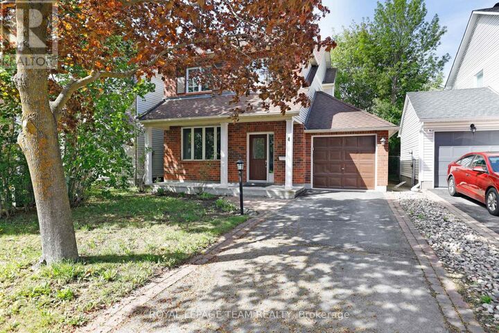 Property Photo: 4 Windhurst Drive ON K2G 6G7