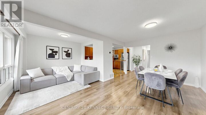 Property Photo:  260 Avenue Road 9  ON L4C 5G6 