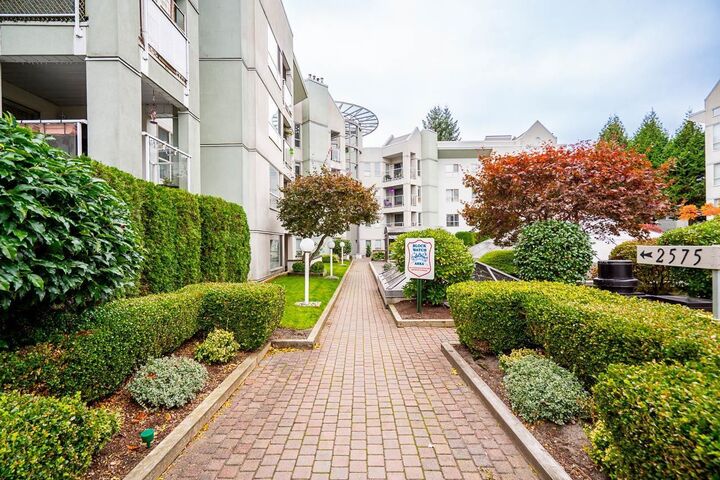 Property Photo:  2575 Ware Street 401  BC V2S 3E2 