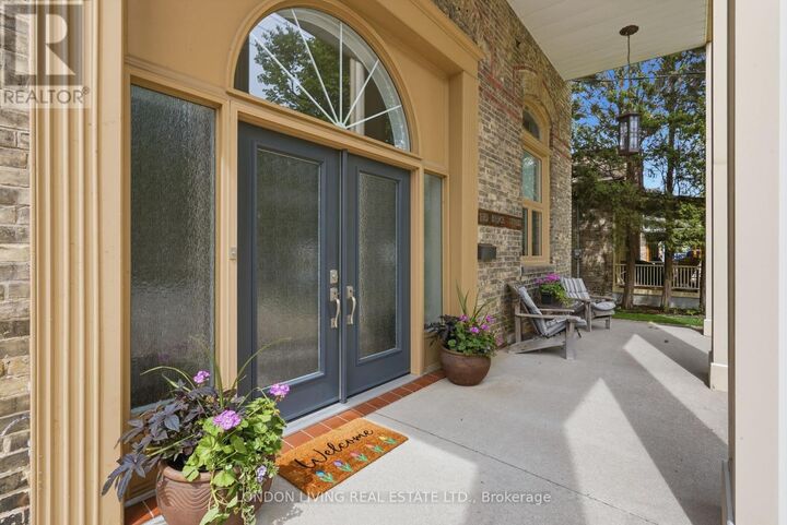Property Photo: 160 Bruce Street ON N6C 1H1