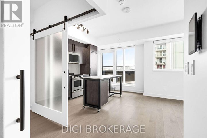 Property Photo:  560 Rideau Street 413  ON K1N 5Z8 