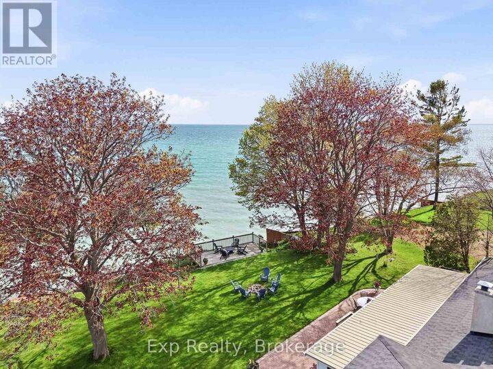 Property Photo: 10 Cedar Lea Street ON K9A 2C6