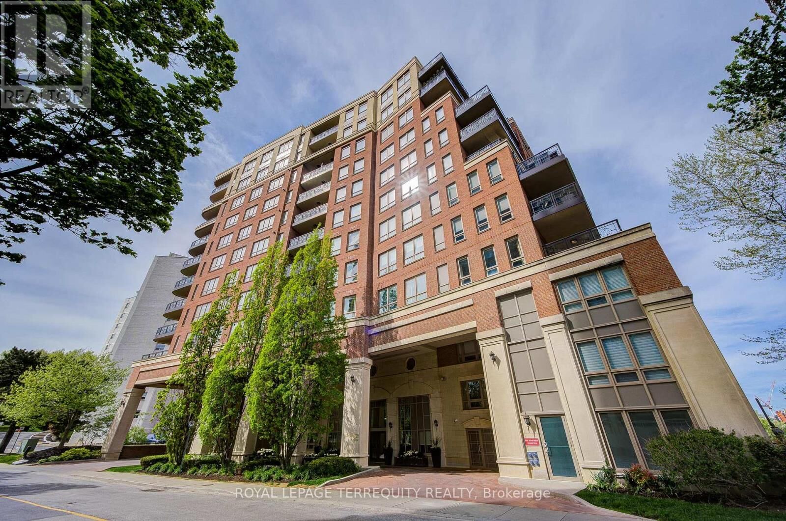 Property Photo:  111 Forsythe Street 1003  ON L6K 3J9 