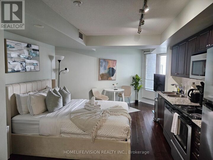 Property Photo:  209 Fort York Boulevard 1258  ON M5V 4A1 