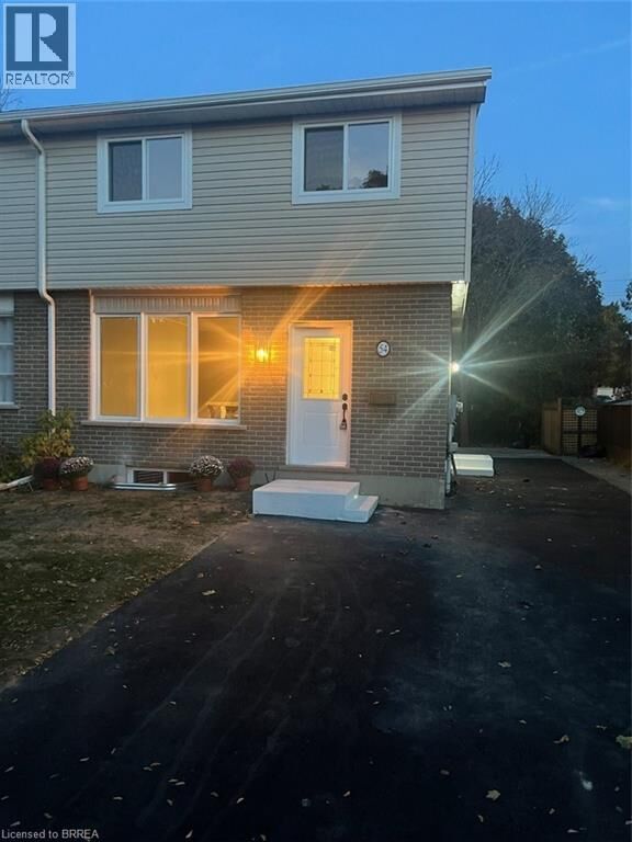 Property Photo: 54 Debby Crescent ON N3R 7A4