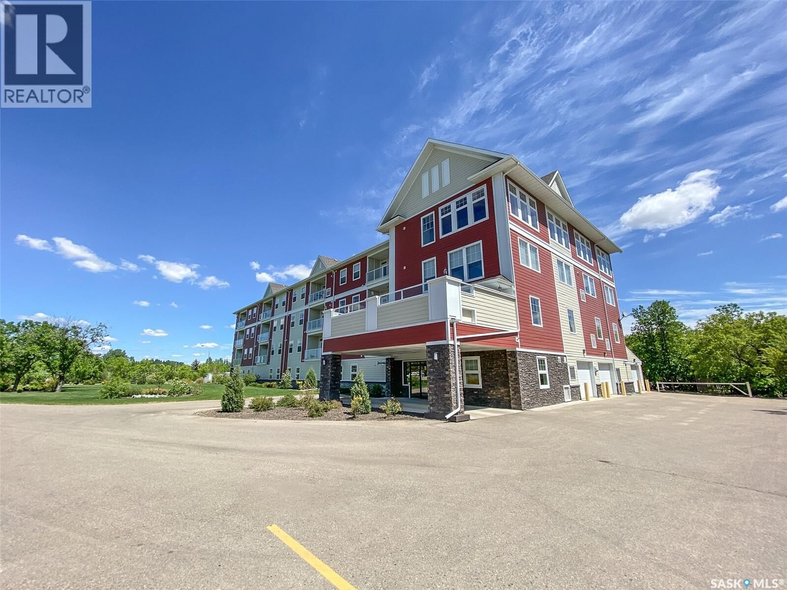 Property Photo:  401 912 Otterloo Street  SK S0G 2K0 