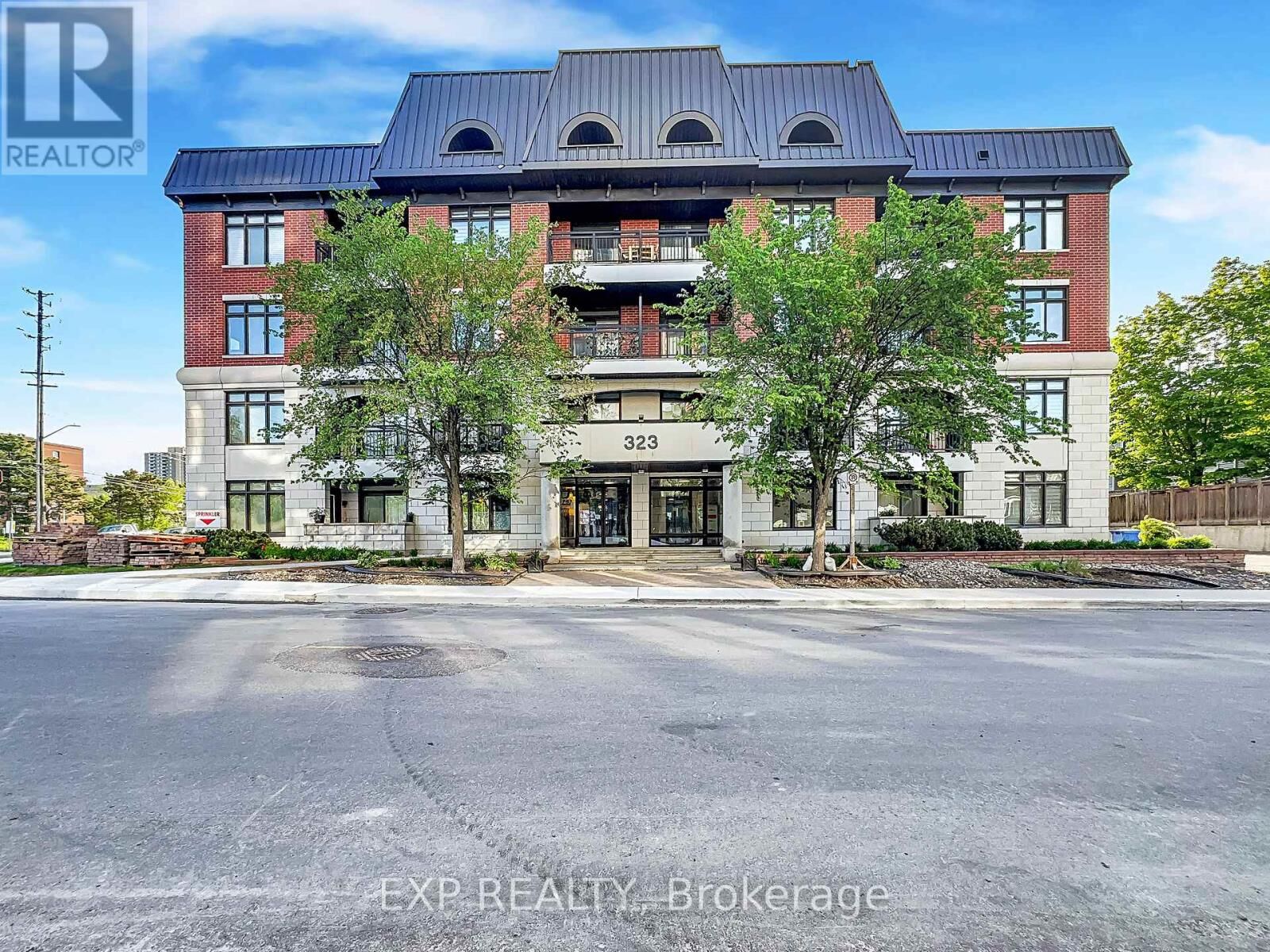 Property Photo:  323 Winona Avenue 10  ON K1Z 5H3 