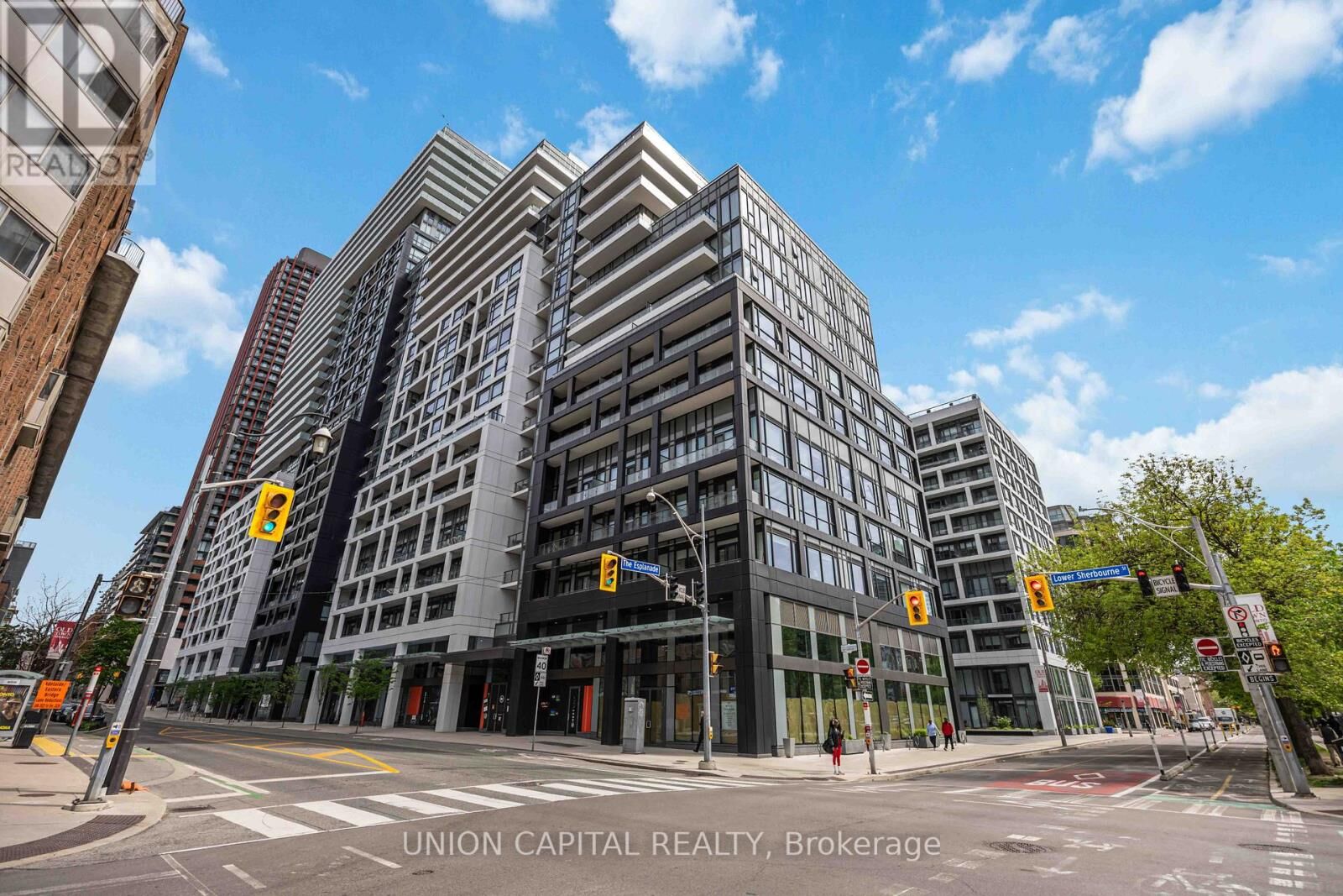Property Photo: 121 Lower Sherbourne Street 647 ON M5A 0W8