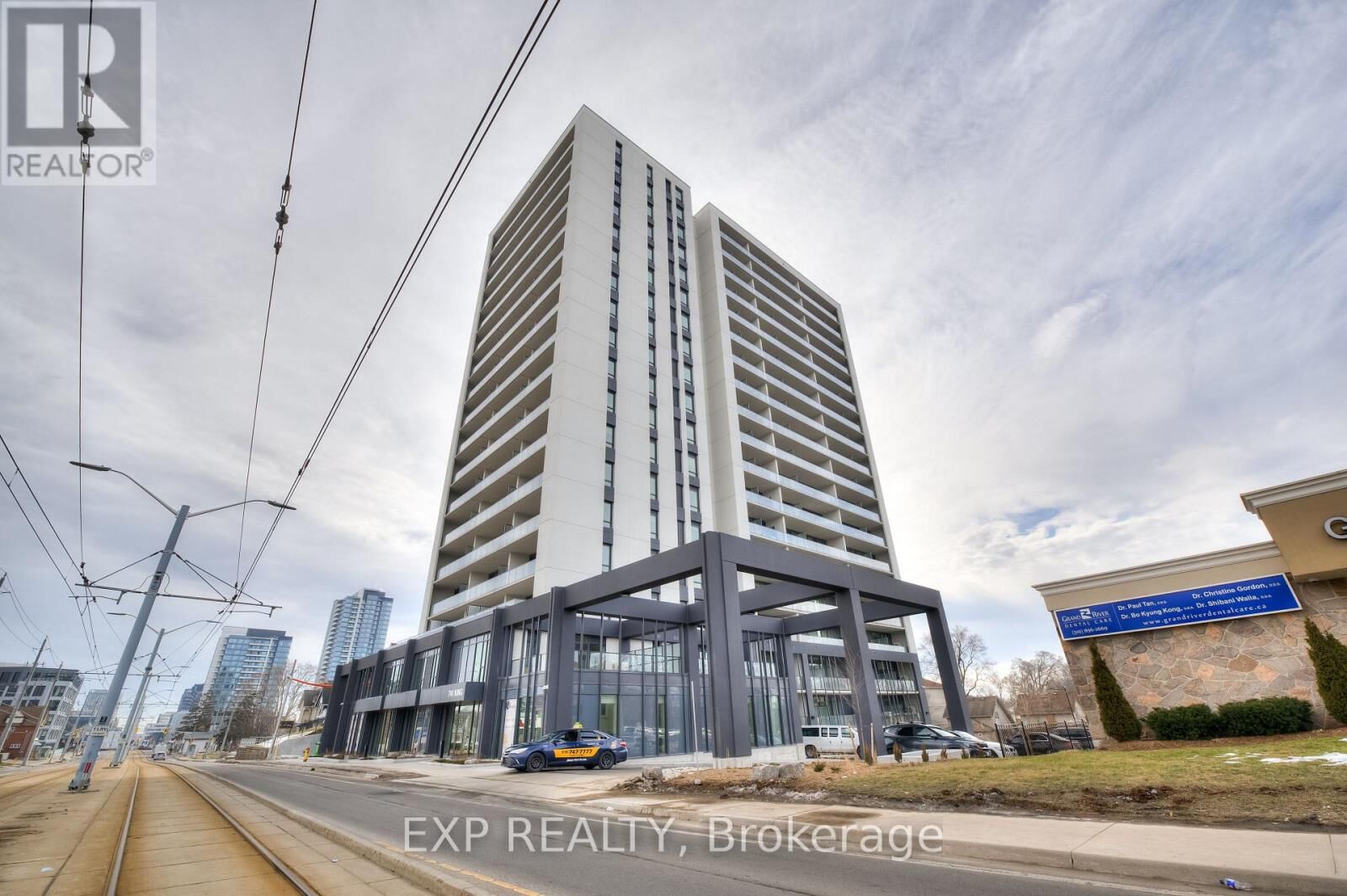 Property Photo: 741 King Street West 1505 ON N2G 1E5