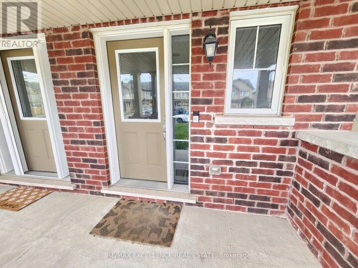 Property Photo:  29 Great Gabe Crescent  ON L1L 0G6 